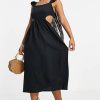 Women Styched Fashion | Frill Strap Midi Dress With Back Cut Out In Black