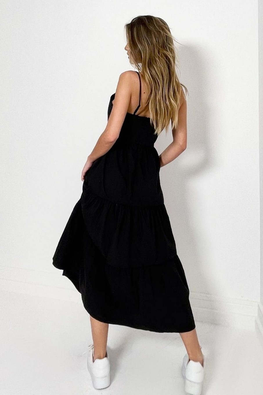 Women Styched Fashion | Spaghetti Strap Plunge Neck Black Midaxi Dress