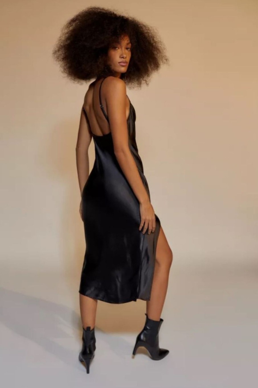 Women Styched Fashion | Motel Santique Midi Dress